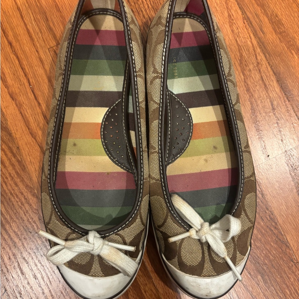 Coach brown/white signature logo ballet flats Women's 5.5